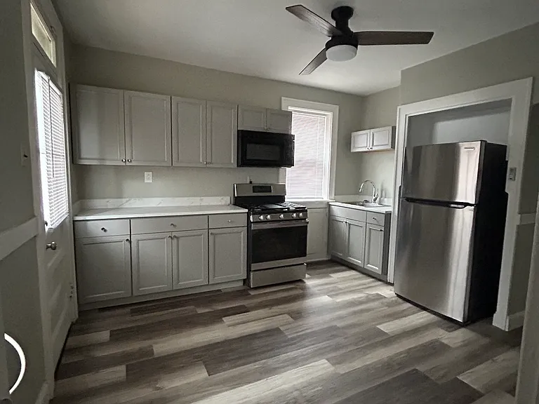 4951-4953 Eichelberger St #2E — Photo 4