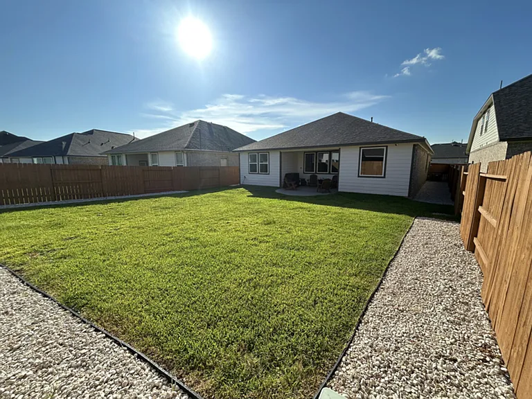Golden Dust Dr — Photo 27