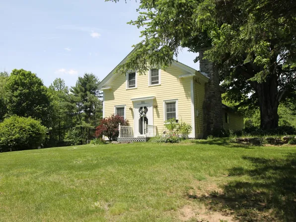 551 Lake Shore Rd, Westport, NY 12993