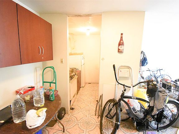 4th image of 8200 S Broadway St #158N