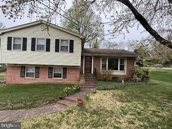 1st image of 3501 Queen Anne Dr