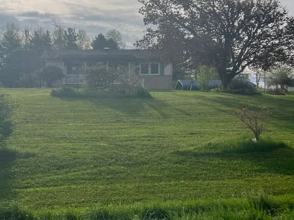 9724 Black Horse Rd NW, Somerset, OH 43783