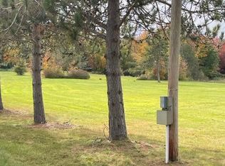 7 Golf Course Rd, Newport, ME 04953