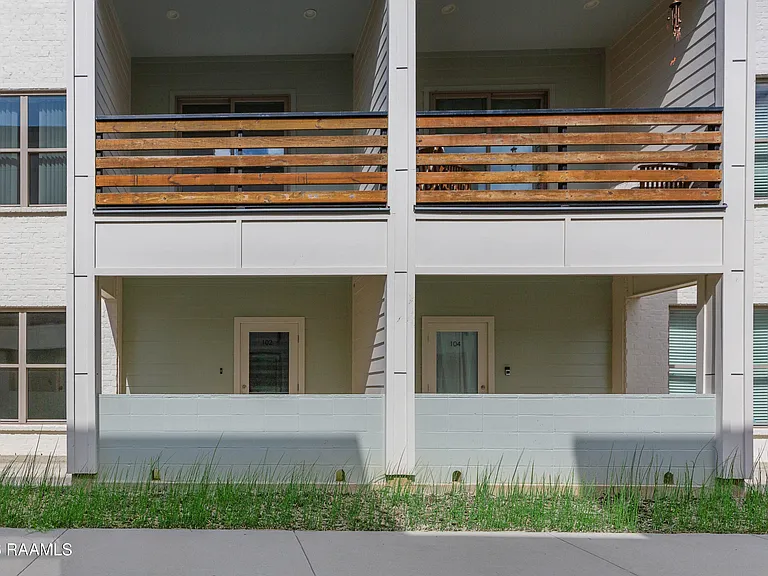 102 Canvasback Dr — Photo 2