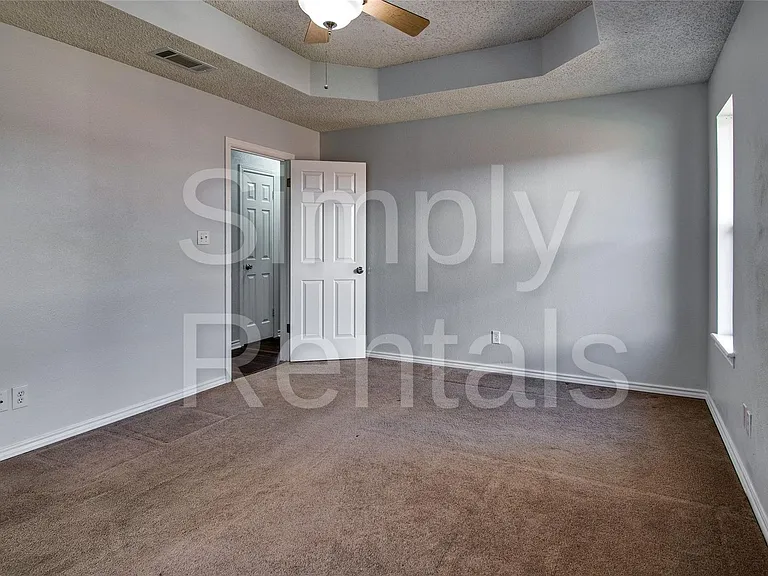 182 County Road 2426 — Photo 16