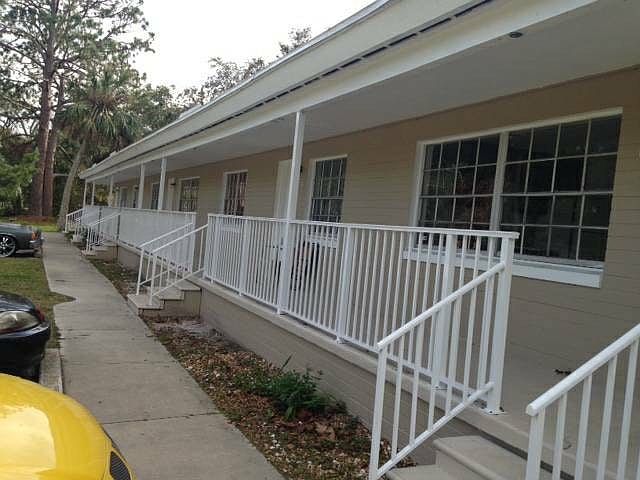 1st image of 1182 S Palmetto Ave