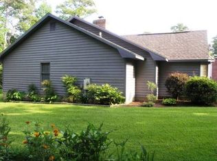 4314 Ward Dr, Morehead City, NC 28557