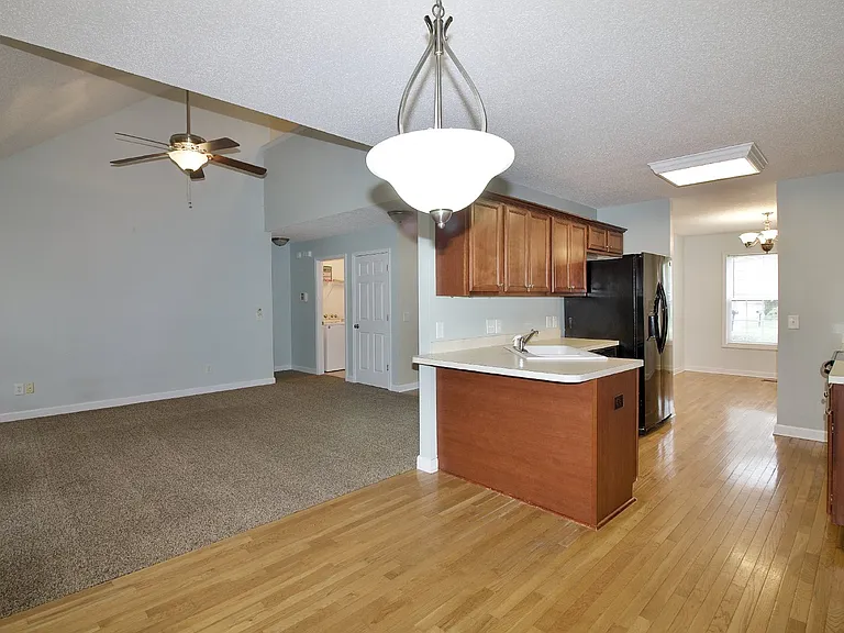 129 Lori Ln — Photo 21