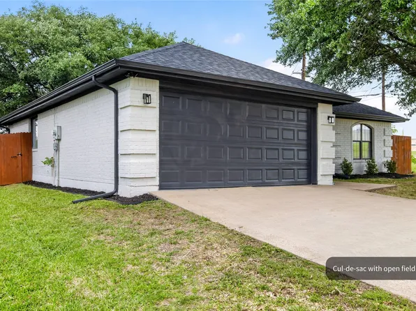 509 Brookside Ct, Burleson, TX 76028