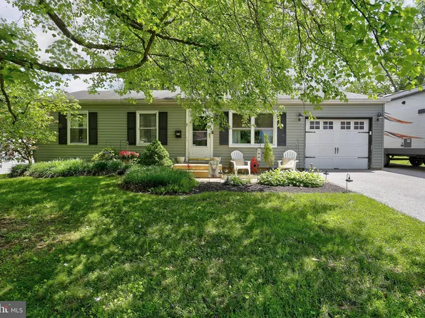 206 Greenview Ave, Reisterstown, MD 21136