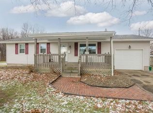 2237 Sprucewood Dr, Youngstown, OH