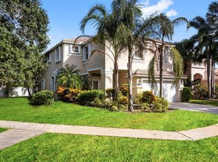 7631 Oak Grove Cir, Lake Worth, FL 33467