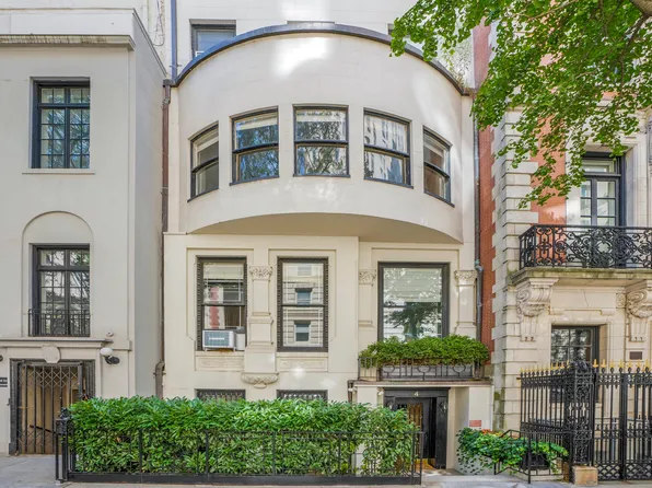 4 East 82nd Street image 9 of 25