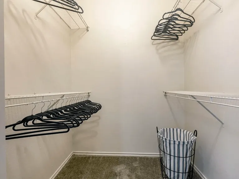 Keystone Falls Apartment Homes — Photo 4