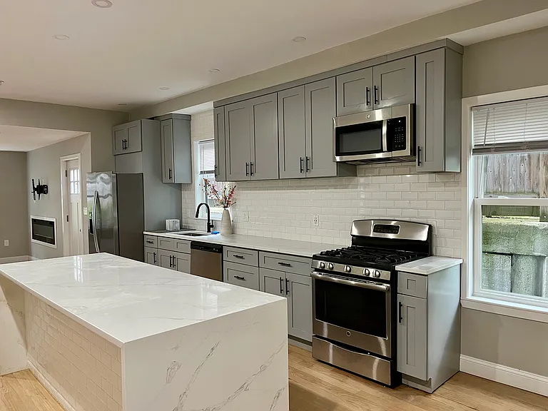 11 Radford Ln #1 — Photo 1