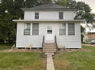 101 Park St S, Minnesota Lake, MN 56068