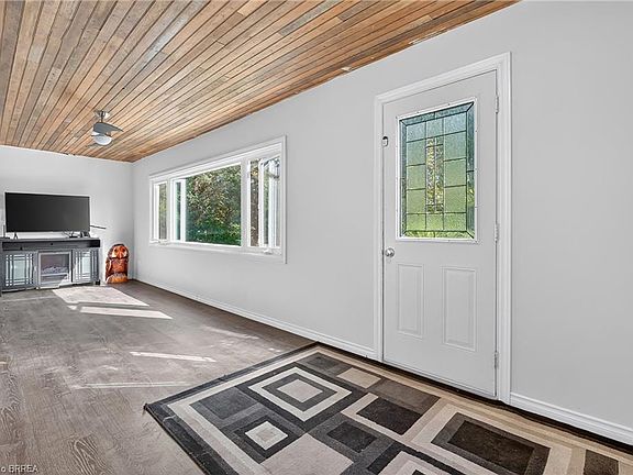 3rd image of 312 Old Guelph Rd