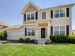 158 Bluegrass Pkwy, Oswego, IL 60543