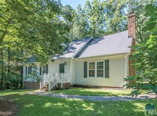 207 Farmingdale Rd, Fuquay Varina, NC 27526