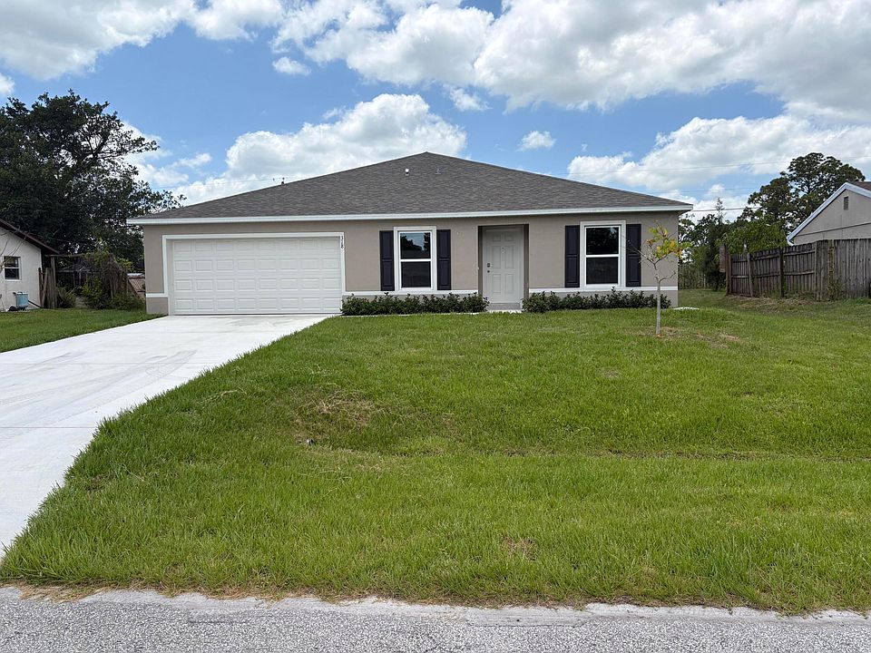 1st image of 318 SE Dalva Avenue
