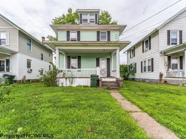 403 Sycamore St, Saint Marys, WV 26170