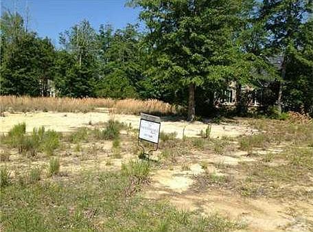 2nd image of 860 Southbridge Blvd