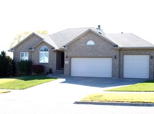 1549 Meadow Lark Rd, Lincoln, NE 68521