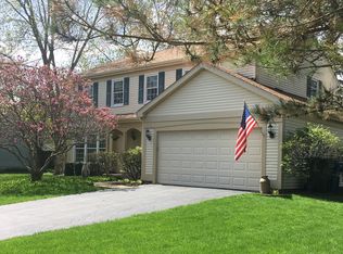 2105 Countryside Cir, Naperville, IL 60565
