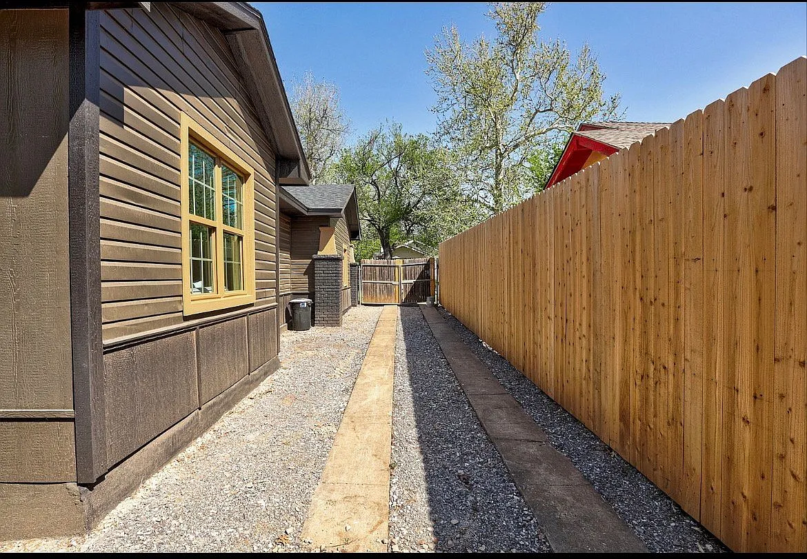 The Cottage at Classen Ten Penn — Photo 4
