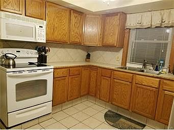 2nd image of 1107 Whitney Ave
