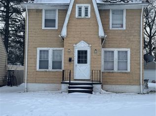 5141 Camden Rd, Maple Heights, OH 44137