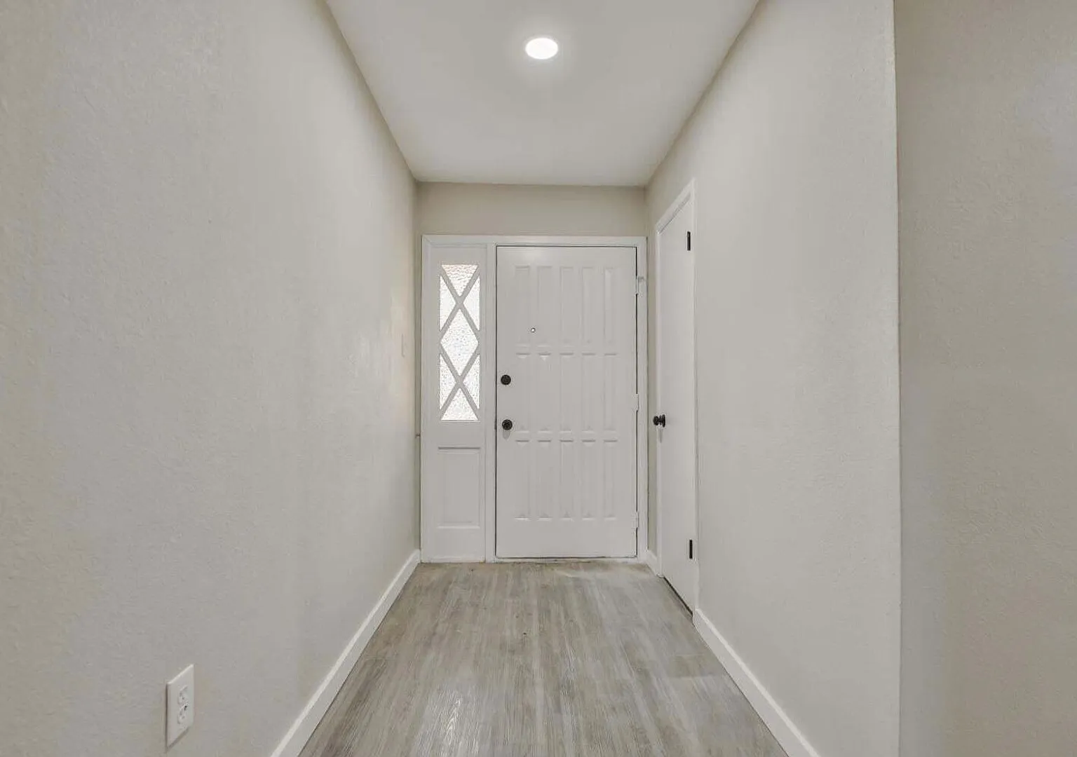 Farrar Estates 4 Bedroom 2 Bath — Photo 3