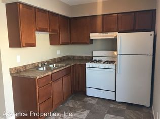 308 W 52nd St STE G, Davenport, IA 52806