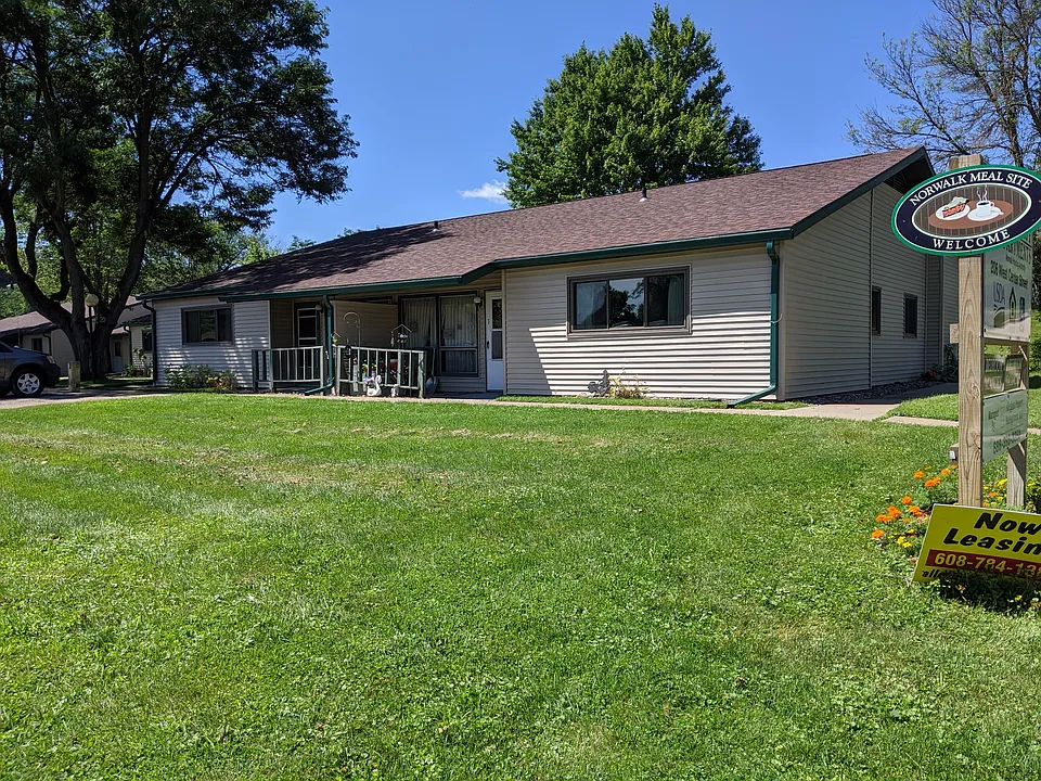 206 W Center St #3