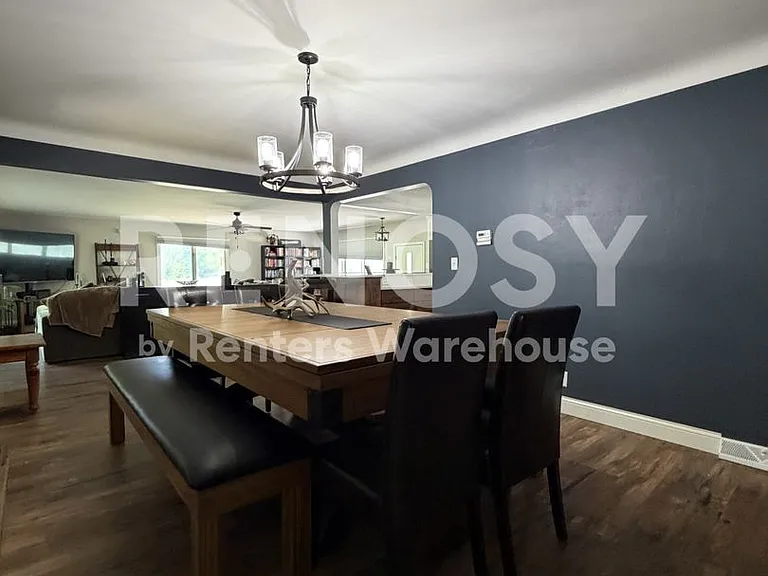 52 West Rd — Photo 4