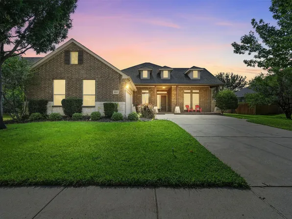 8003 Summerleaf Dr, Arlington, TX 76001