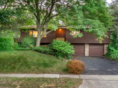 921 Greenwich Drive, Madison, WI, 53711