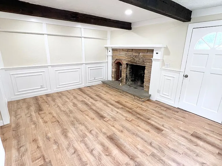 711 Pleasant St — Photo 12