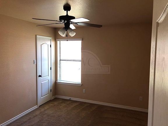 3rd image of 4901 Autumn Valley Dr APT B