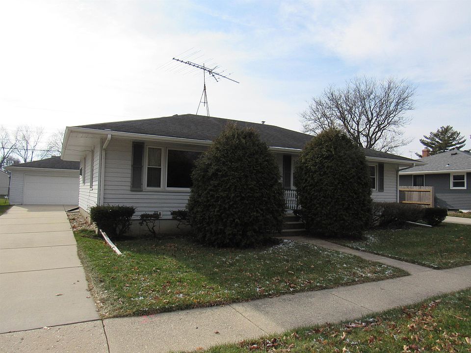1st image of 1208 Benton Ave