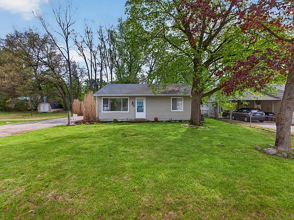 2nd image of 3455 Acacia Blvd