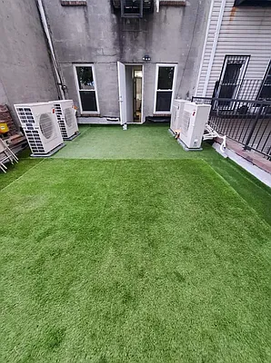 Rented by MySpaceNYC | media 19