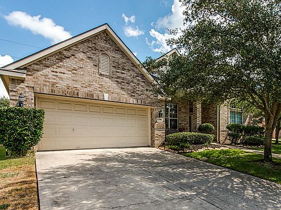 2nd image of 12710 Robins Crest Dr