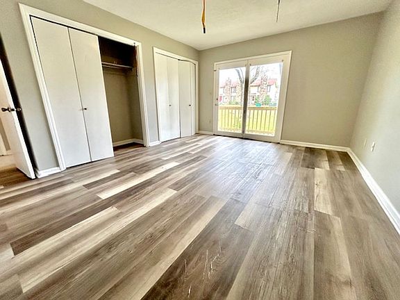 3rd image of 9024 Mahogany Row SE