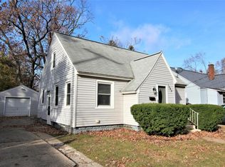 1585 Smith St, Muskegon, MI 49442
