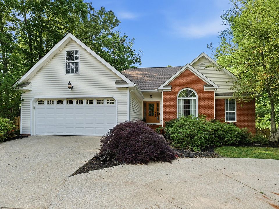 1st image of 6933 Sawtooth Dr
