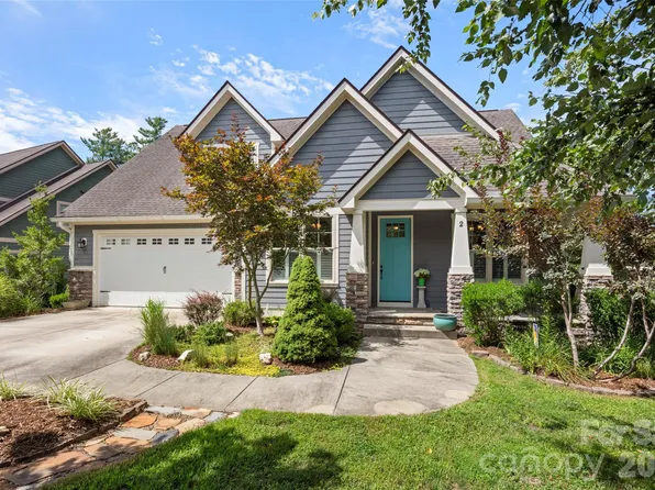2 Ayr Ct, Arden, NC 28704