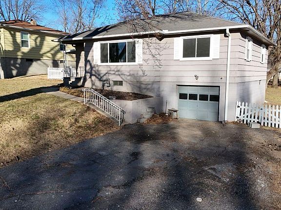 2nd image of 1519 S 39th St