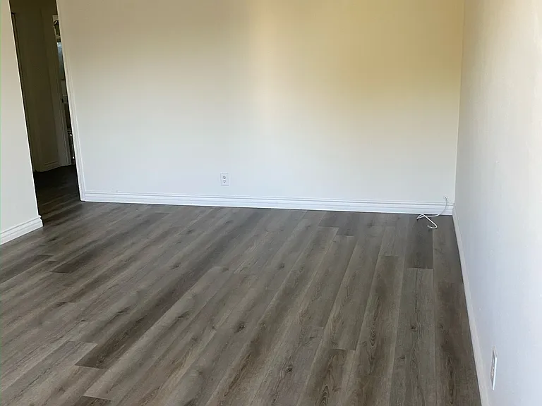Coast Apts — Photo 14