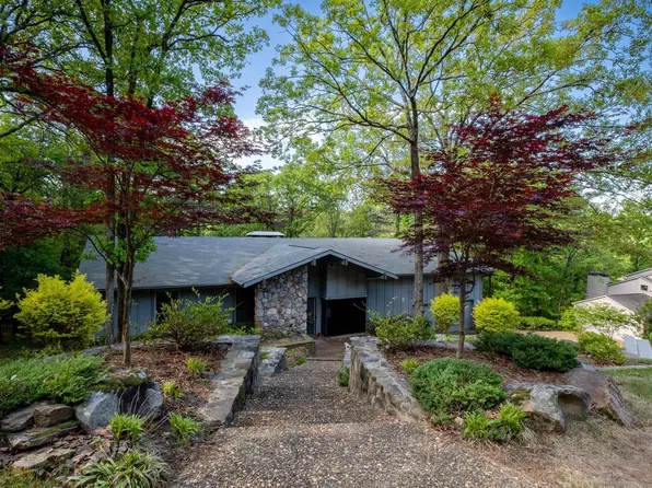 290 Valley Club Cir, Little Rock, AR 72212